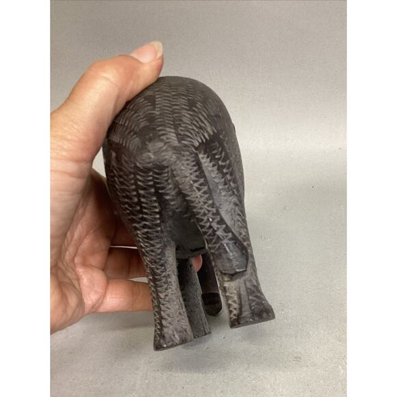 Handcarved African Elephant - 5x2.5x5” - Picture 13 of 15